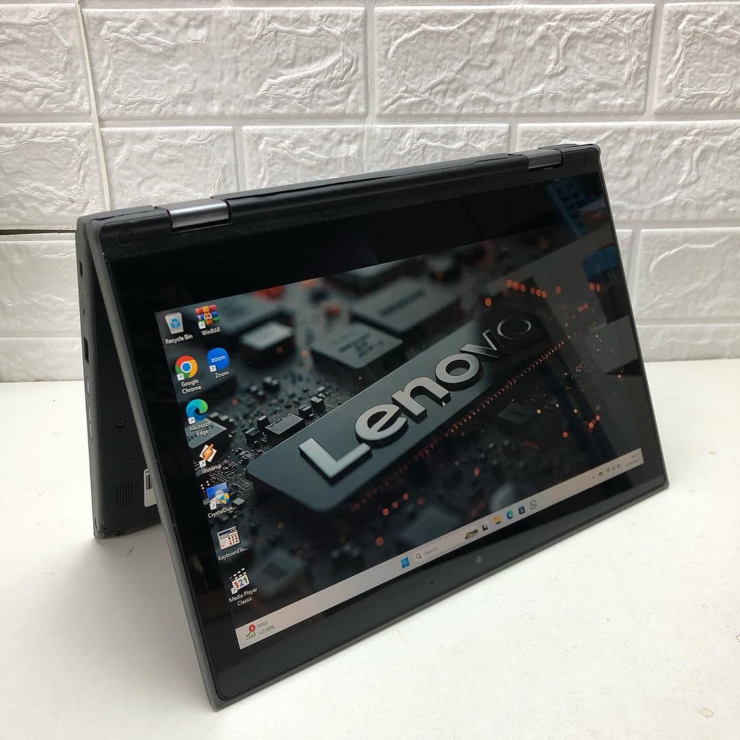 Lenovo 100e Chromebook โ In Use